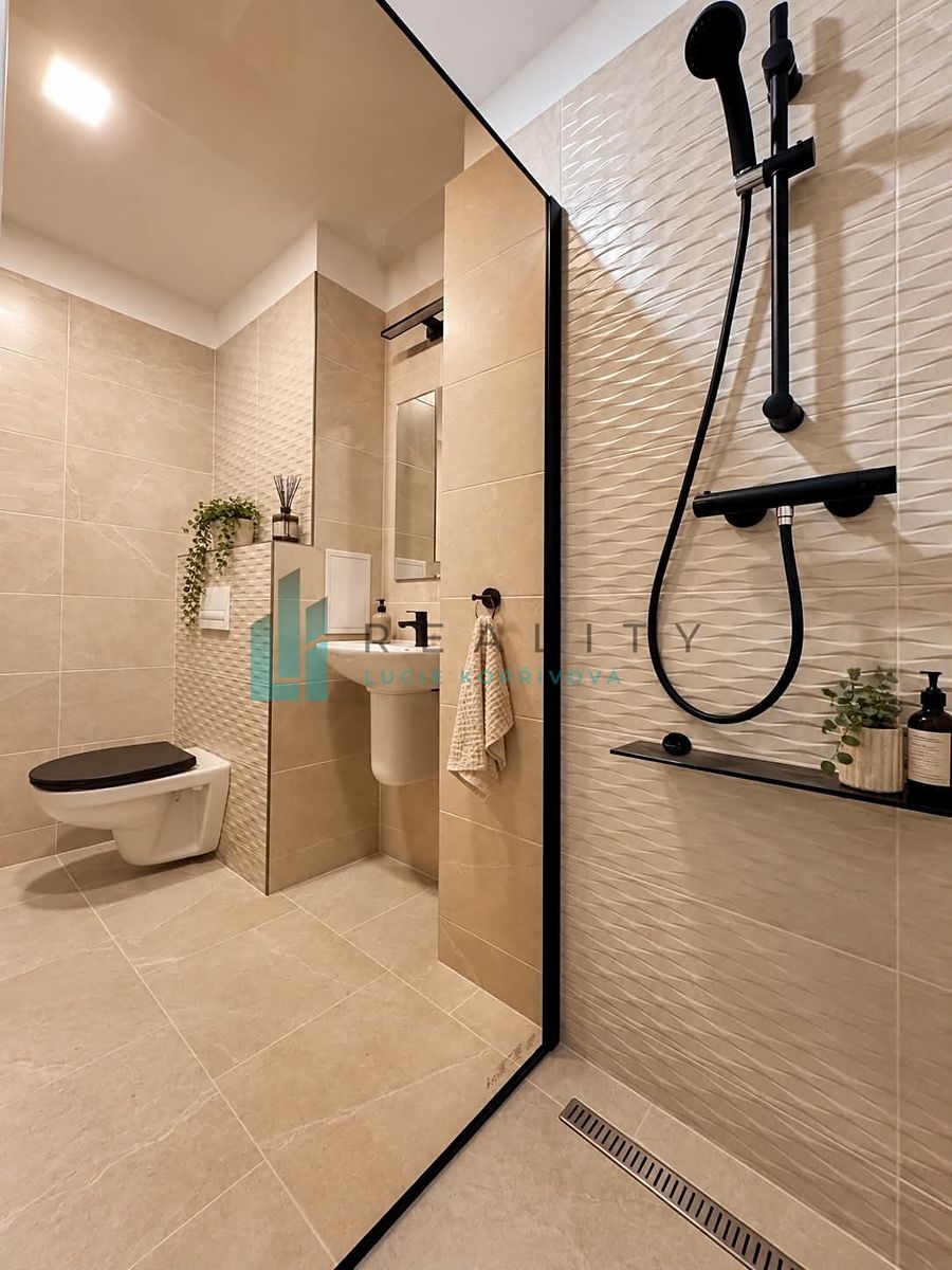 Prodej bytu 3+kk 72 m² — fotografie 7